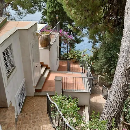 Torre Del Saraceno