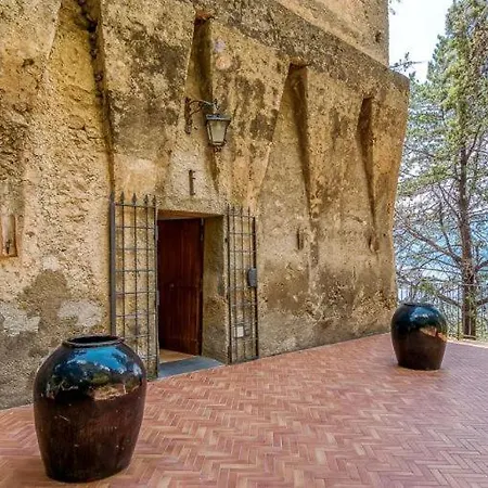 酒店 Torre Del Saraceno